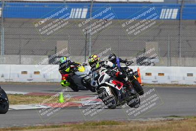 media/Nov-26-2022-Fastrack Riders (Sat) [[b001e85eef]]/Level 1/Session 3 Outside Turn 9/